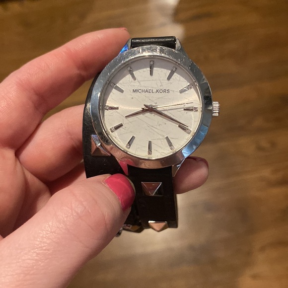 Michael Kors Watch - Picture 7 of 7